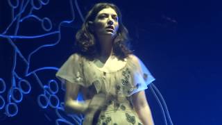 Lorde  Somebody Else The 1975 cover  Live In Paris 2017 [upl. by Saied]