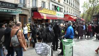 Barbès  Rochechoaurt  Paris  18 Arrondissement [upl. by Aizirtap]