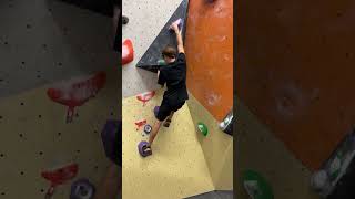 Fun Climb bouldering climbing climbinggym rockclimbing climber climb pullups strong [upl. by Eenahc163]