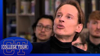 Daan Roosegaarde onderbreekt opnames College Tour [upl. by Blair]