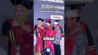 Dinar Candy Resmi Menyandang Gelar Sarjana Manajemen [upl. by Ocire568]