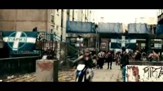 District B13 or Banlieue 13 2004  Movie Review 281 [upl. by Kariv]