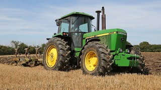 Ploughing with 1990 John Deere 4255 and 5f Dowdeswell DP7D2 plough  Classic tractor  Project 55 [upl. by Shyamal]