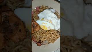 Makan mie sedaap telur sosreng pedas Es teh selera cemil 🥰 shorts [upl. by Ardnosac104]