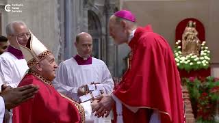 US bishop Pallium a call to unity for a divided church [upl. by Eam685]