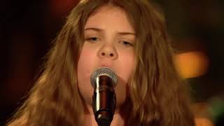 Gabrielle Aplin Salvation Leonie The Voice Kids 2017 Sing Offs SAT 1 [upl. by Otecina]