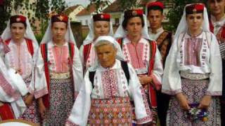 Croatian folklore Vrlika  Pitaju me odakle si mala [upl. by Gollin]