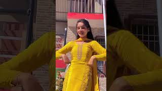 Nachane da chaa pahadi song dance shorts [upl. by Enirol]