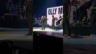 Olly Murs quotKiss Me  Movesquot supporting Take That at o2 Arena London 27 April 2024 ollymurs [upl. by Tilly327]