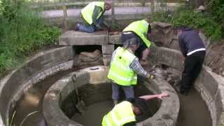 COTSWOLD CANALS  restoration  Canal Volunteers at Work [upl. by Ettie]