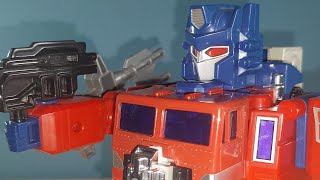 Ginrai or Optimus Transformers Commemorative Series Powermaster Optimus Prime [upl. by Ititrefen]