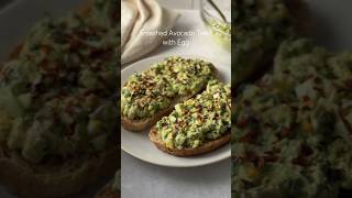 Smashed Avocado Toast dietitian recipe🥑 Delicious high protein nutrientrich breakfast [upl. by Arada]