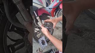 Mio i 125 replace brake pad [upl. by Flavio]