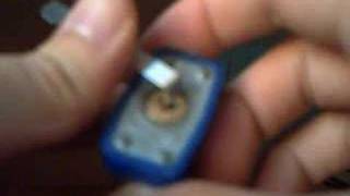 Abrir candado con clip Lock Picking挑 выбирать [upl. by Aivek500]