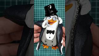 Convierto un pingüino de Madagascar en el Pingüino villano de Batman de DC cómics [upl. by Llerdnam]