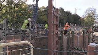 COTSWOLD CANALS  dredging and lock gate installation October 2017 [upl. by Jacobson]