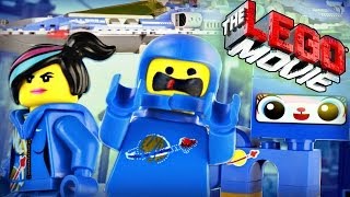 The LEGO Movie  70816 quotBennys Spaceship Spaceship SPACESHIPquot  Review [upl. by Mil313]