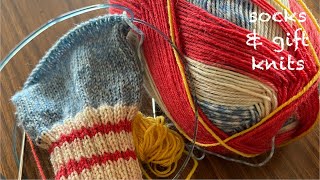 Knitcast 25 socks amp gift knits [upl. by Nomzed]