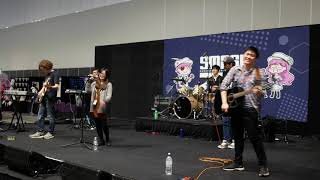 Sekai wa Koi ni Ochiteiru  CHiCO with HoneyWorks cover by Rock Beats Scissors live at SMASH 2018 [upl. by Ahseket519]