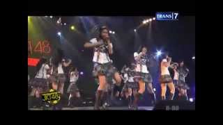 JKT48  Oogoe Diamond quotTeriakan Berlianquot Tennis Indoor Senayan [upl. by Maidie]