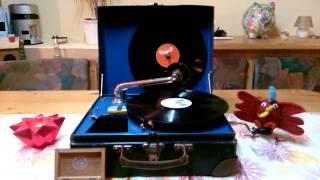 Hoch droben auf dem Berg  Rudi Schuricke  H Munsonius  78 Rpm Grammophon [upl. by Ecinahc]