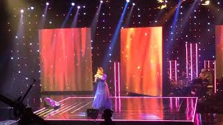 Azharina  Cinta Terbagi Dua Konsert Bintang RTM 2018 [upl. by Nue]