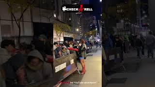 Lange Schlange vor den NBC Studios am Rockefeller Center in New York City  Saturday Night Life [upl. by Krongold]