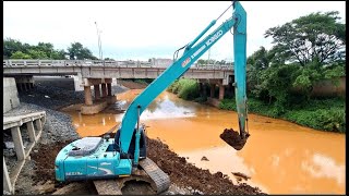 รถขุด KOBELCO SK210LC SUPER XM กับยักษ์เขียวบูมยาว งานทอยเร่งรอบไม่จัดแต่ก็ทำงานคล่องตัวสมเป็นโกเบ [upl. by Asia]