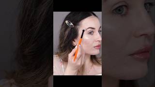 Highlighter Test amp Review FLOWER KNOWS Butterfly Cloud Collar Palette flowerknowsmakeup makeup [upl. by Lorn]