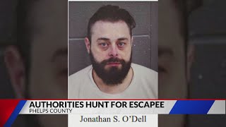 Search underway for ‘dangerous’ prisoner who escaped Phelps County Jail [upl. by Centeno]