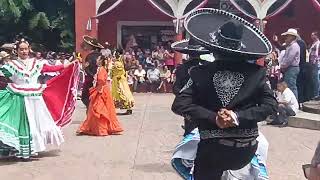 Puro Folklore en Jiquilpan después del desfile en plaza la Aguadora [upl. by Schargel]