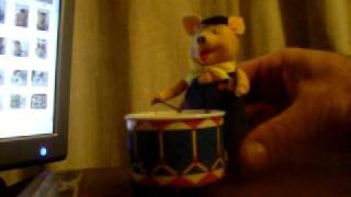 SCHUCO PATENT DRUMMER PIG BANK WINDUP TOY GERMANY [upl. by Aiki479]