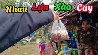 Một Đĩa Nhau Lợn Xào Hành Siêu Cay Ngày Mưa Rét Món Ăn Cực Yêu Thích Của Bác Thông  HUY ANH TV [upl. by Phillip]