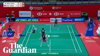 Epic 211shot badminton rally delights fans in Malaysia [upl. by Decima526]