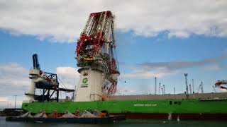 Riesiger Schiffskran bricht im Überseehafen Rostock bei Tests in sich zusammen [upl. by Elane]