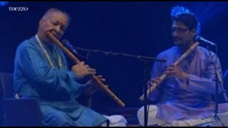 Hariprasad CHAURASIA amp Zakir HUSSAIN impro [upl. by Sihon]