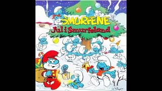 03 Smurfene  smurfing omkring vårt juletre [upl. by Anipsed]