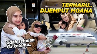 TERHARU Dijemput Moana di Bandara Bajir Air mata [upl. by Enair390]