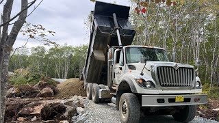 HOLIDAY FILL HAULING IN THE INTERNATIONAL 7600 [upl. by Cullen]