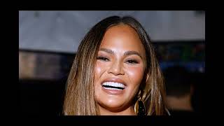 Chrissy Teigen roasts John Legend for not knowing what a grand slam was before attending the World S [upl. by Jacobo]