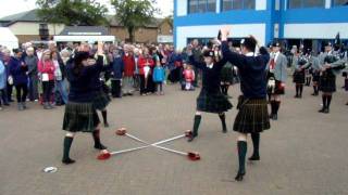 Highland Fling with Pipes amp Drums © Frans BedfordVisser [upl. by Nylareg]