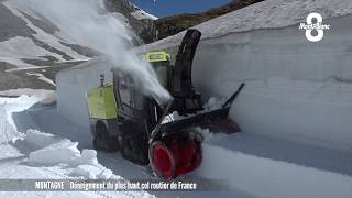 Le déneigement du plus haut col routier de France [upl. by Raual92]