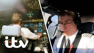 Struggling to Land in Extreme Crosswinds  EasyJet Inside The Cockpit  ITV [upl. by Elodea]