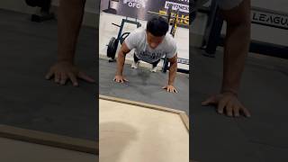 😱😍1 minute Push up challenge in gym 😍😱 music ytshorts shorts youtube viralvideo trending [upl. by Ruamaj]