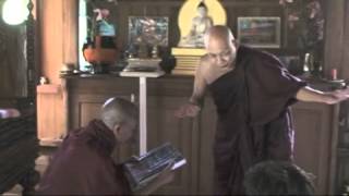 The Phyu Taw Ya Sayadaw pays his respects to Maha Bodhi Sayadaw 1 of 2 [upl. by Iaka]