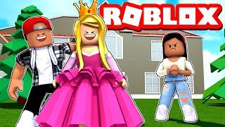 I CHEATED ON MY GIRLFRIEND WITH A PRINCESS  ROBLOX CASTLE STORY [upl. by Daile]