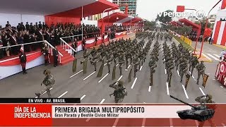 Ejército del Perú muestra paso marcial durante Gran Parada Militar [upl. by Wadlinger]