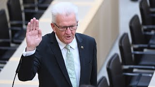 Kretschmann erneut als Ministerpräsident von BadenWürttemberg vereidigt [upl. by Babette822]