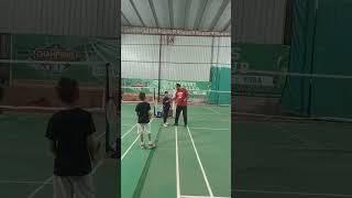 How to properly hold the racquet badmintontraining sports [upl. by Sidky]