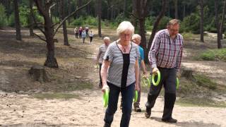 Sportief Wandelen pittig de heuvel op [upl. by Alim]